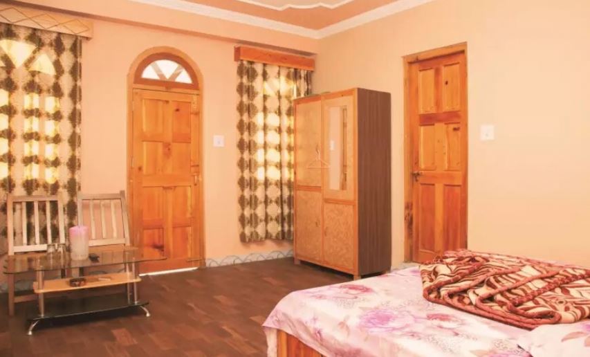 Hotel Ariyan Classic - Tap to explore photos