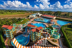 WET N WILD WATER PARK AND RESORT, Keshod