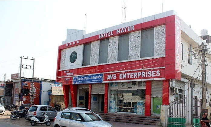 Hotel Mayur Kurukshetra - Tap to explore photos
