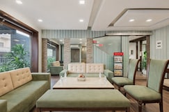 Hotel Clark Heights, Delhi