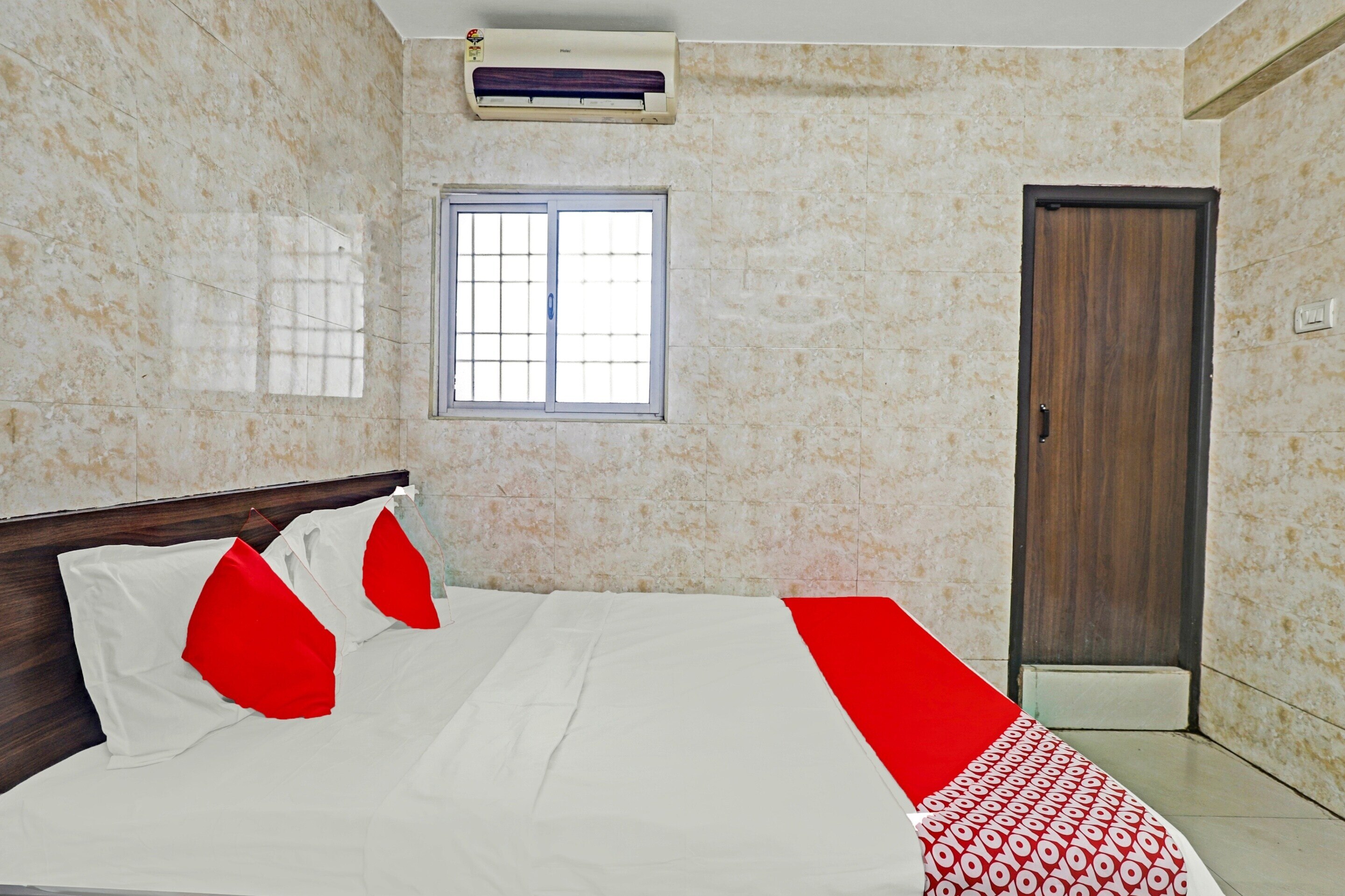 Hotel O Arunachala Guest House - Tap to explore photos