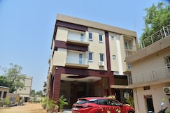 Hotel Tuli Premium, Bargarh