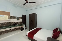 Hotel O Home Aditya Inn Suits Homestay, Ayodhya