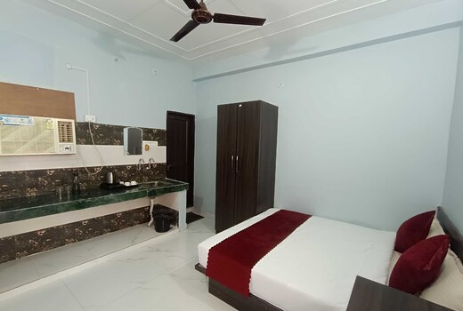 Hotel O Home Aditya Inn Suits Homestay