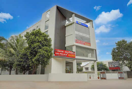 FabHotel Sai Palace