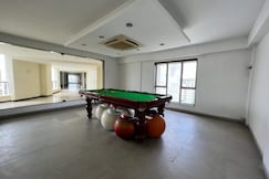 Xanadu Gateway Easy Access Peaceful Stay, Kolkata