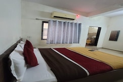 HOTEL ARADHANA, Somnath