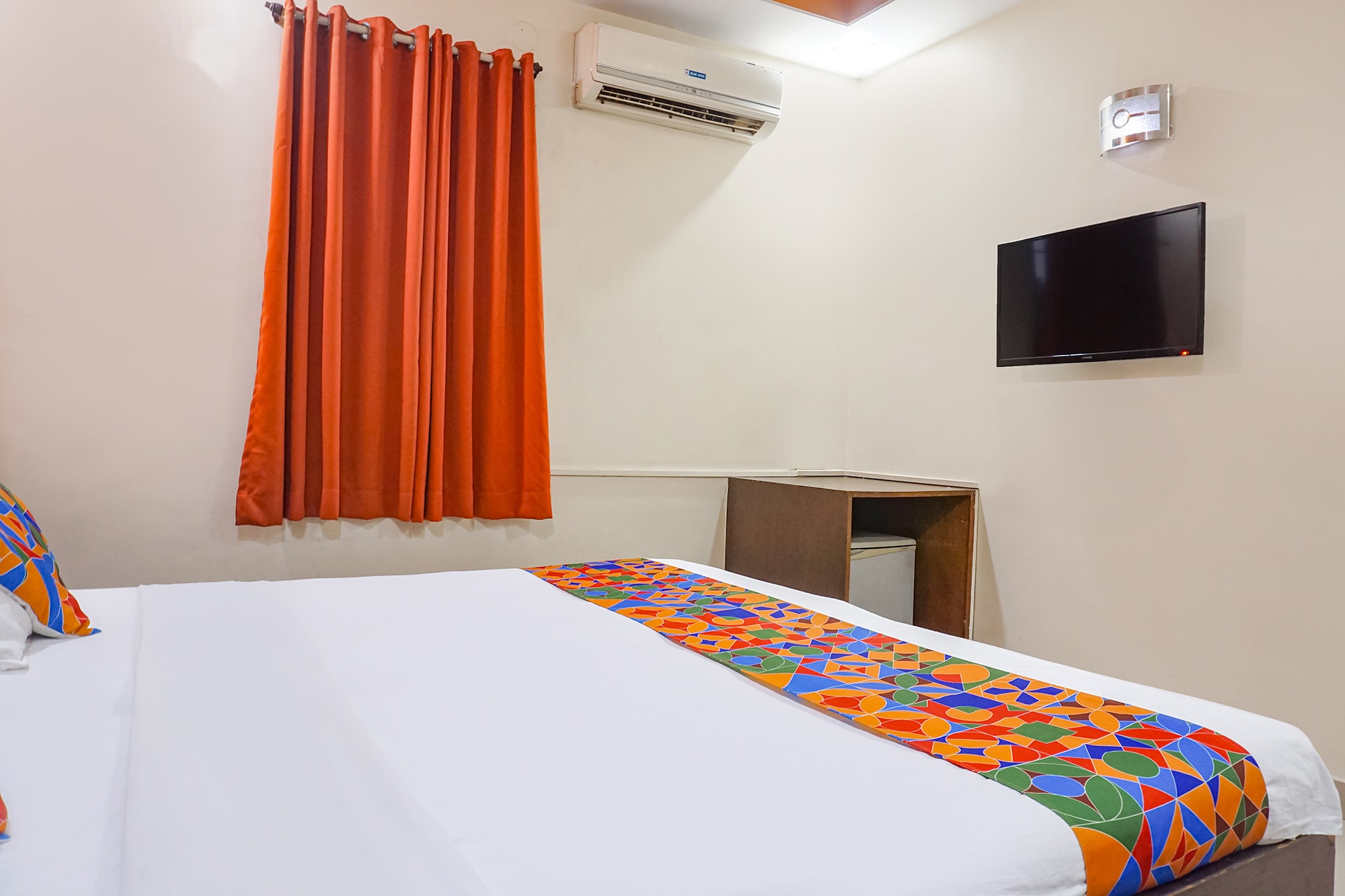 FabHotel Royal Residency - Nr Phoenix Mall - Tap to explore photos