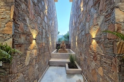 Umber Tree - A Nature Side Heaven Resort, Udaipur