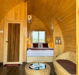 Glamping  Pod (Luxury Wooden Premium )