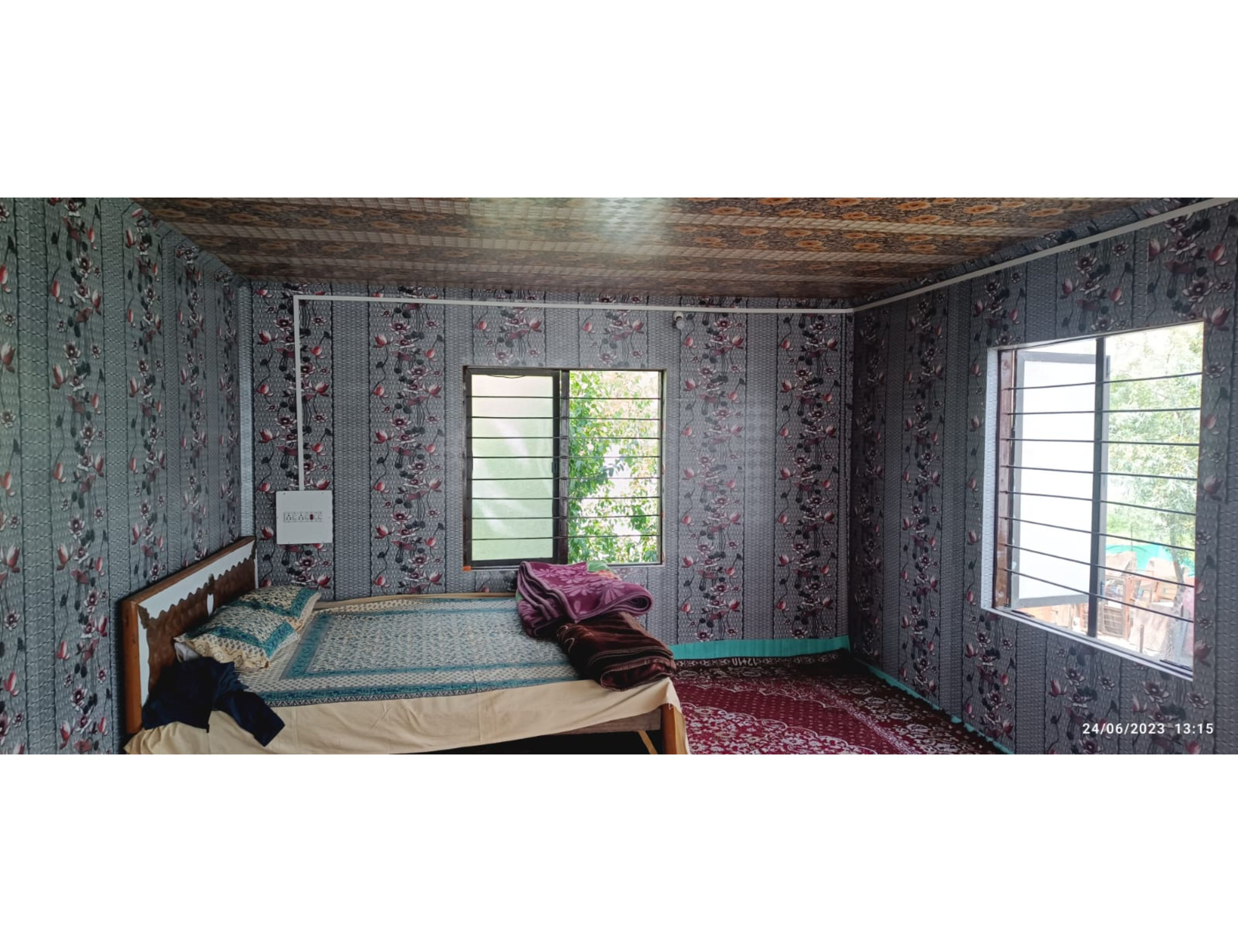 River view home stay - Tap to explore photos