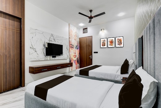 Hotel O The Velvet