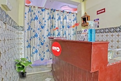 Hotel O VIRAAJ HOTEL, Noida