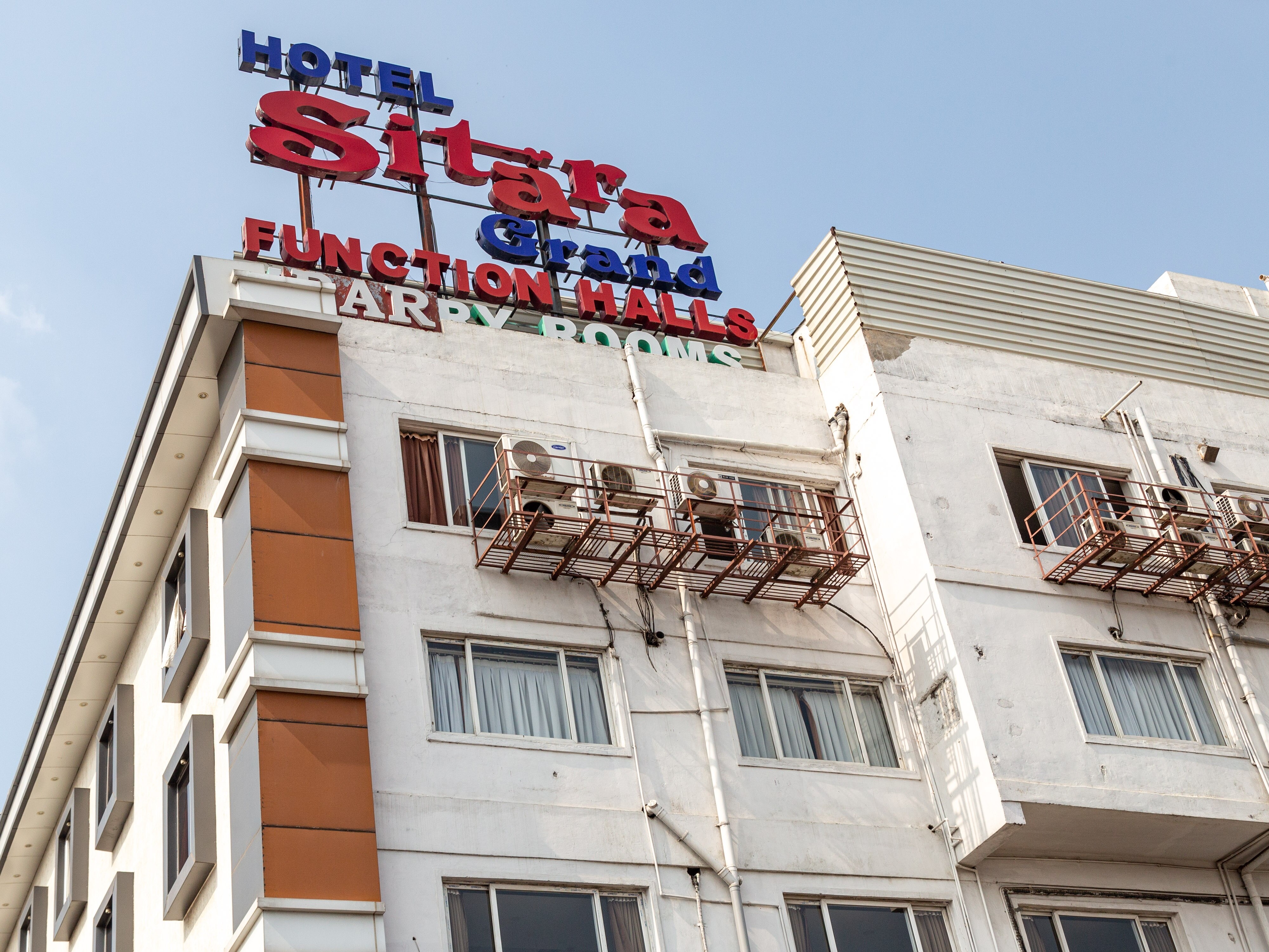HOTEL SITARA GRAND LB NAGAR Hyderabad INR 498 OFF ( ̶2̶5̶9̶0̶ ) Hotel