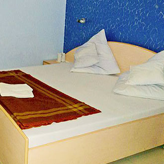 Hotel Shiva International - Tap to explore photos