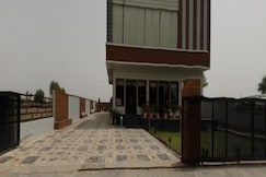 Dammblick Resort, Taranagar, Pilani