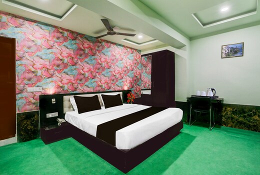Super Collection O Vijay Nagar Square Formerly Hotel A5
