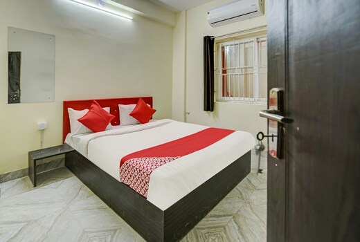Hotel O Avisi Residency
