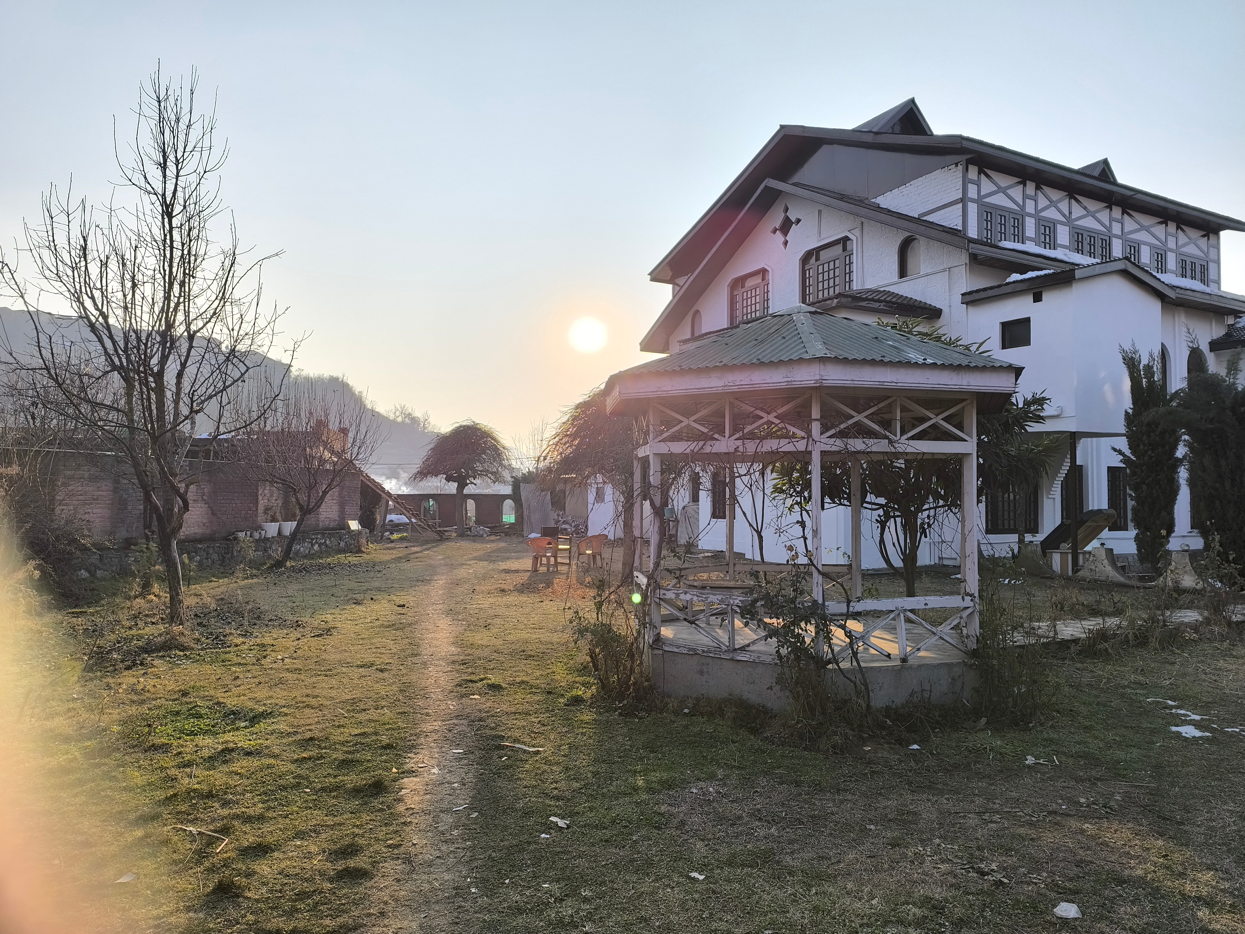RASHID RAHAT HOUSE - Tap to explore photos