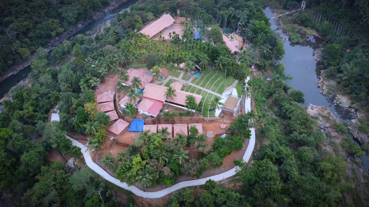 Poliyam Thuruth Eco Tourism Village Resort - Tap to explore photos