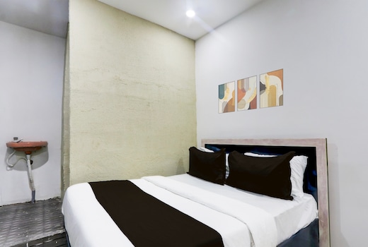 Hotel O Tara Grand luxury Rooms