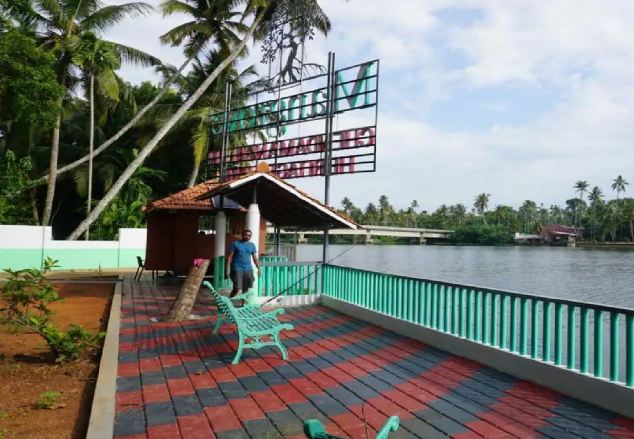 Kochi Riverside Mangrove Resort - Tap to explore photos
