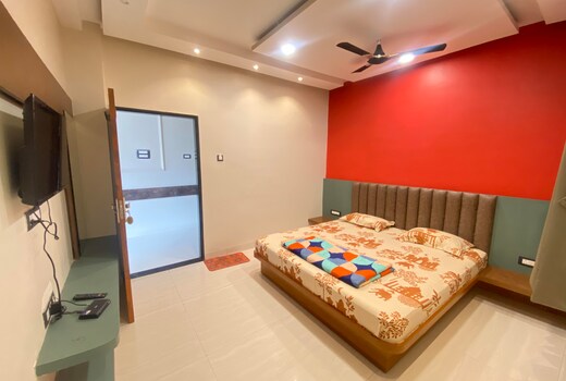 Purnima Hotel