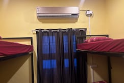 Railway AC Retiring Room, Velankanni