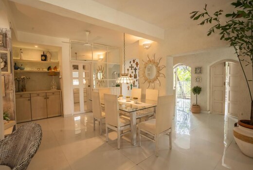 SaffronStays SidDes