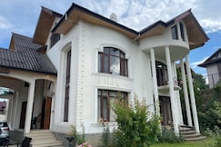 The Landing Nest 4BHK Near Airport, Srinagar