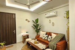 SEA BREEZE 1BHK w  Balcony 23rd Floor Gurugram 106, Gurgaon