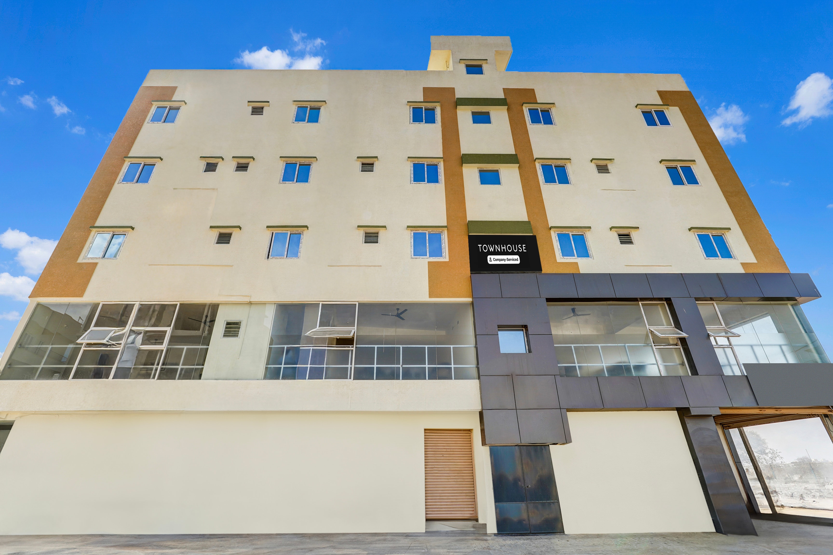 Super Townhouse Hennur Prakruthi Layout Bangalore - Tap to explore photos