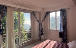 Deluxe Double Bed - City View