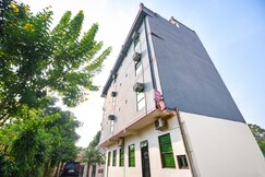 Hotel Rajhans Gurgaon, Gurgaon
