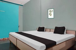 Hotel O Sangameshwar Hotel & Lodging, Sasvad