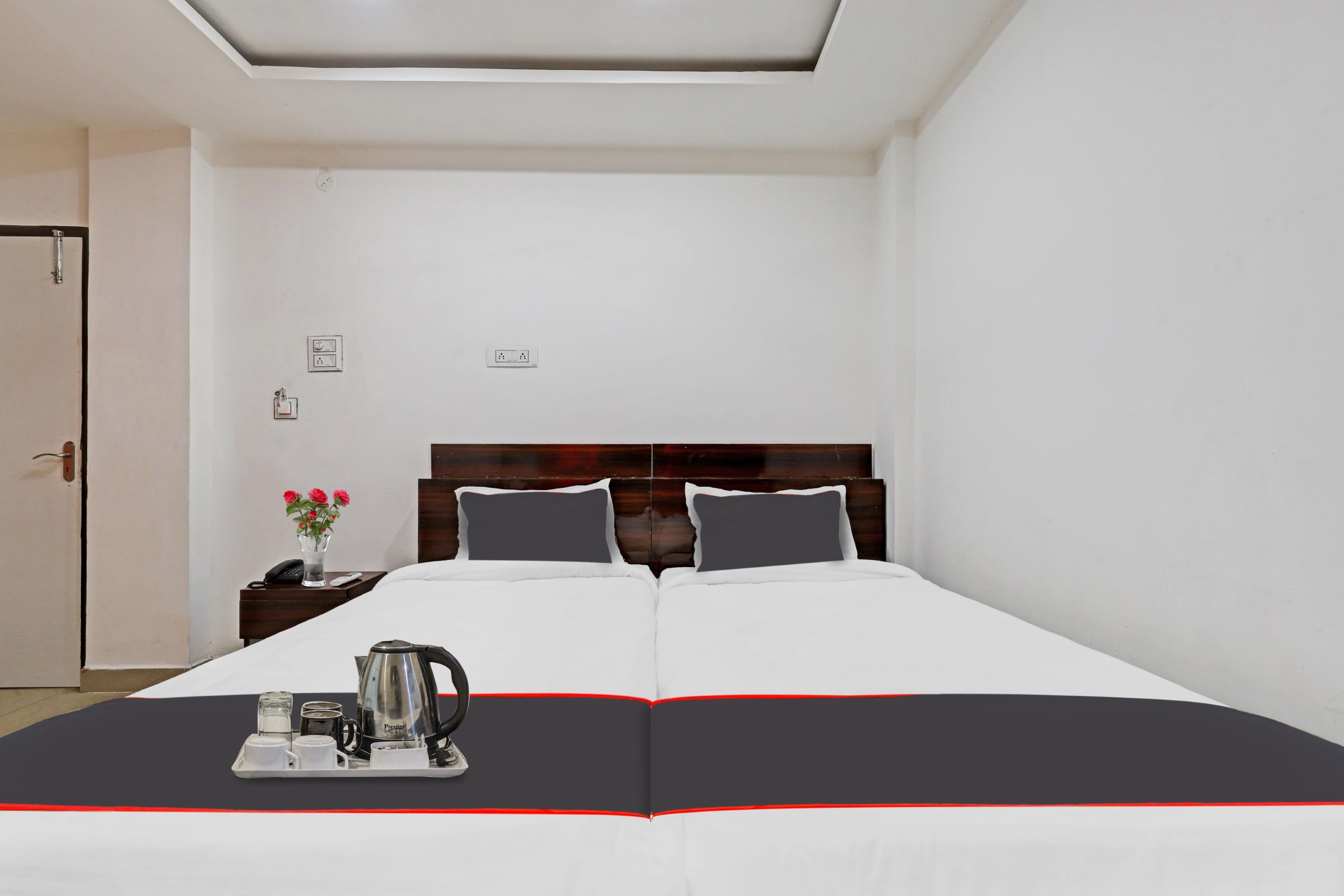 Hotel O Lakhi Guest House - Tap to explore photos