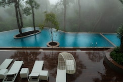 Elixir Hills Suites Resort & Spa