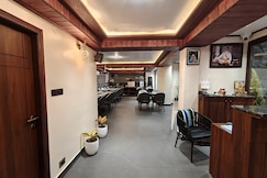 The Premium Dawn and Dusk, Shimla