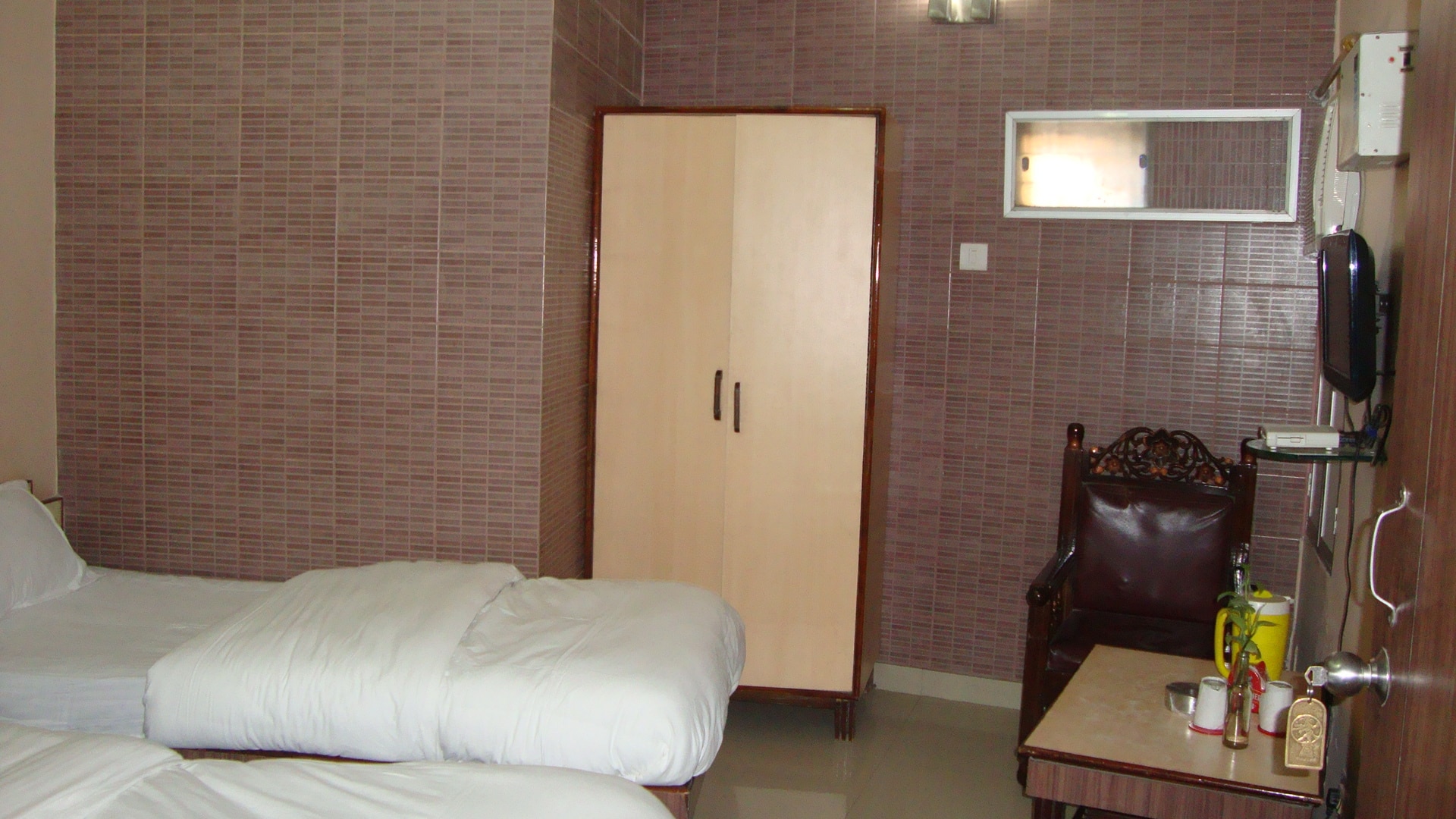Hotel Natraj Mini - Tap to explore photos