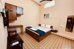 Hotel Crown, Raipur, Chhattisgarh