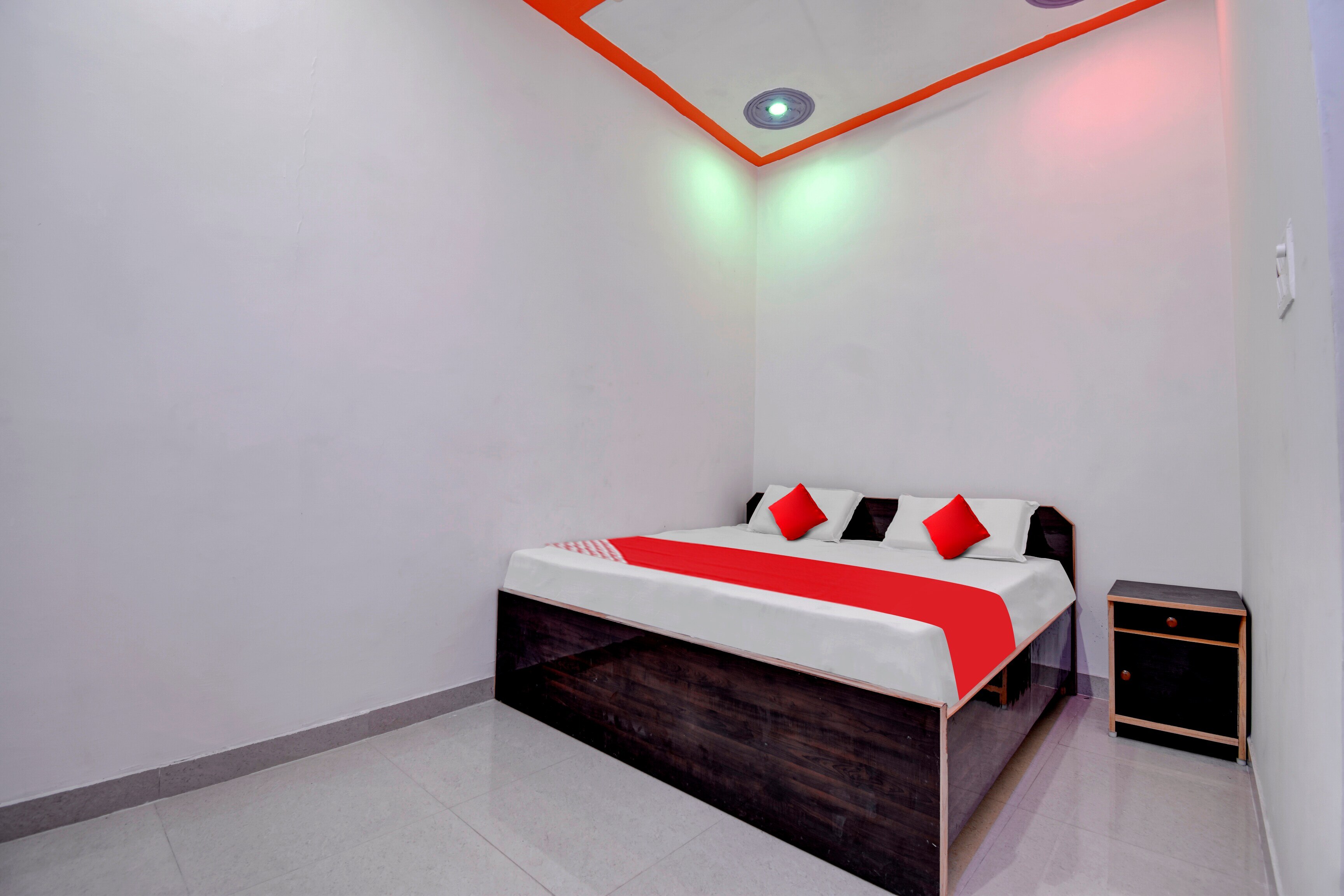 Hotel O Highway Suites - Tap to explore photos