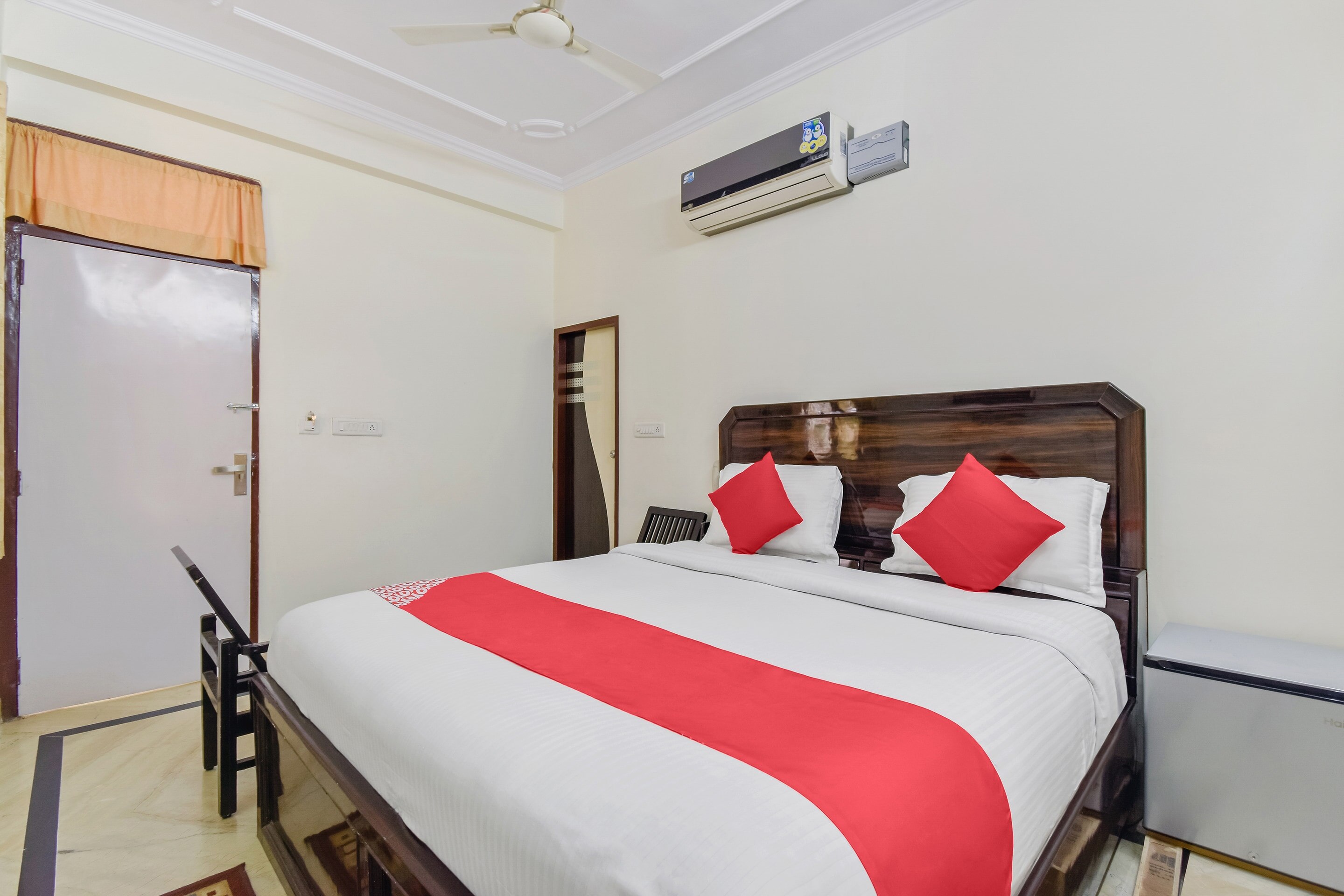 Hotel O Ekta My Stay - Tap to explore photos