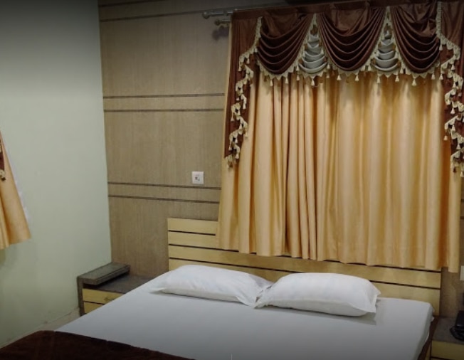 PLANET INN GUEST HOUSE - Tap to explore photos