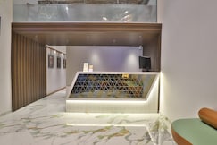 Hotel Legend, Surat