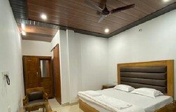 DOUBLE DELUXE ROOM