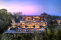 فندق فيي فيلاز، بوكيت - مجموعة إم جاليري, فوكيت