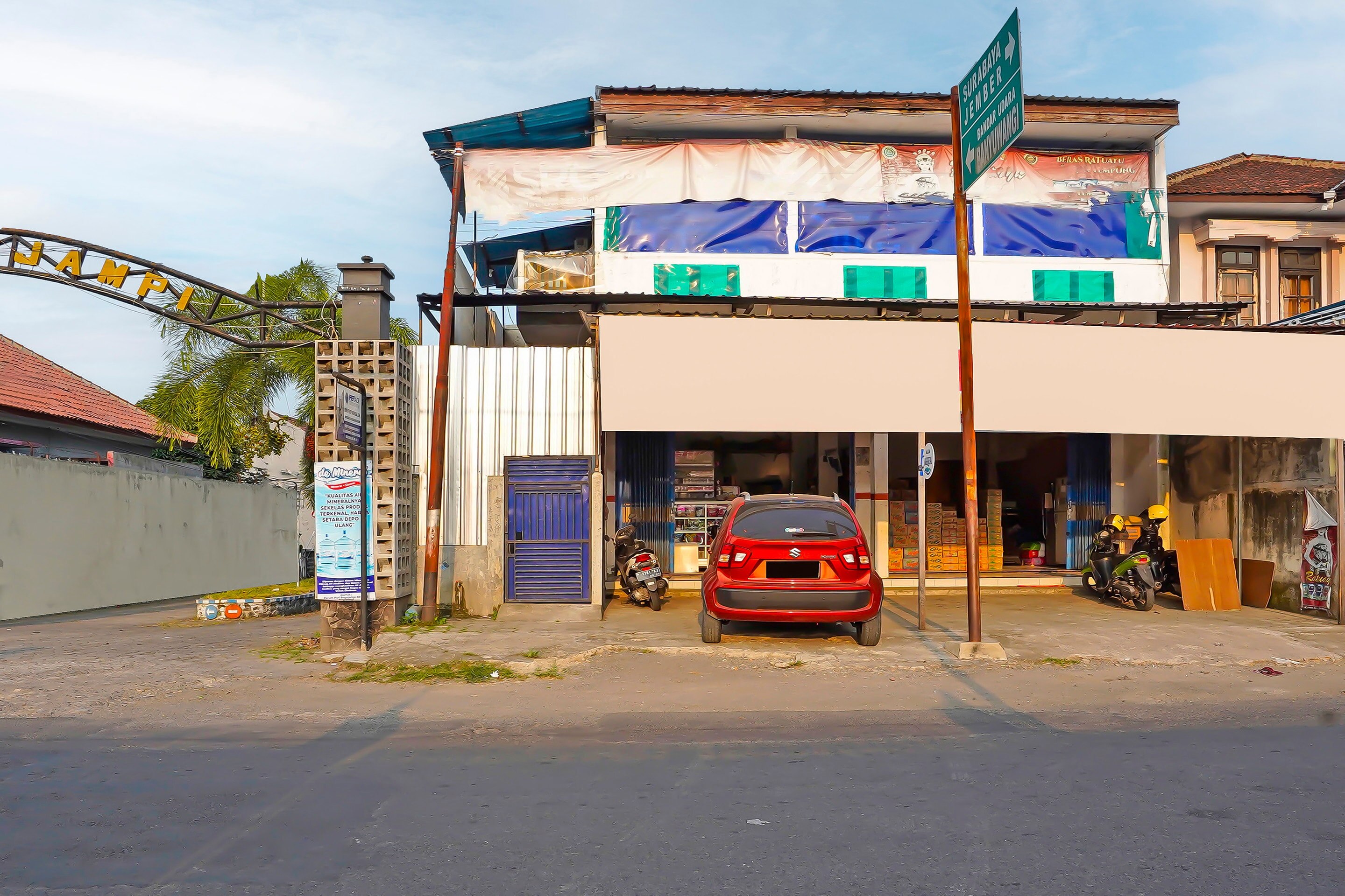 SPOT ON 92669 Guesthouse Prima Syariah - Tap to explore photos