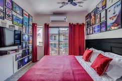 The Hollywood Studio | Free OTTs | 1Km to Beach | Pool, Goa