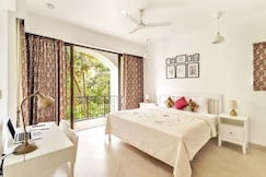 tisyastays | Spacious 1BHK Apartment with Infinity Pool, 5mins to beach, Goa