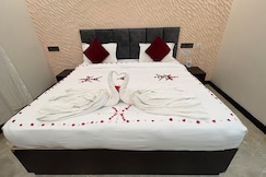 HOTEL STATUS CLUB, Farrukhabad